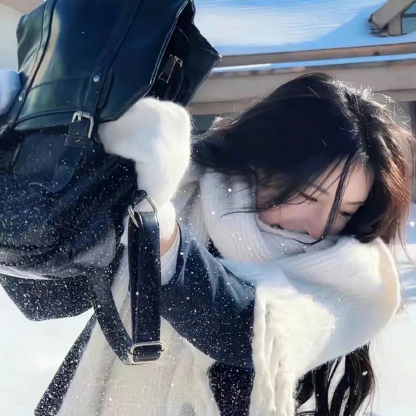 不再托腮遐思
